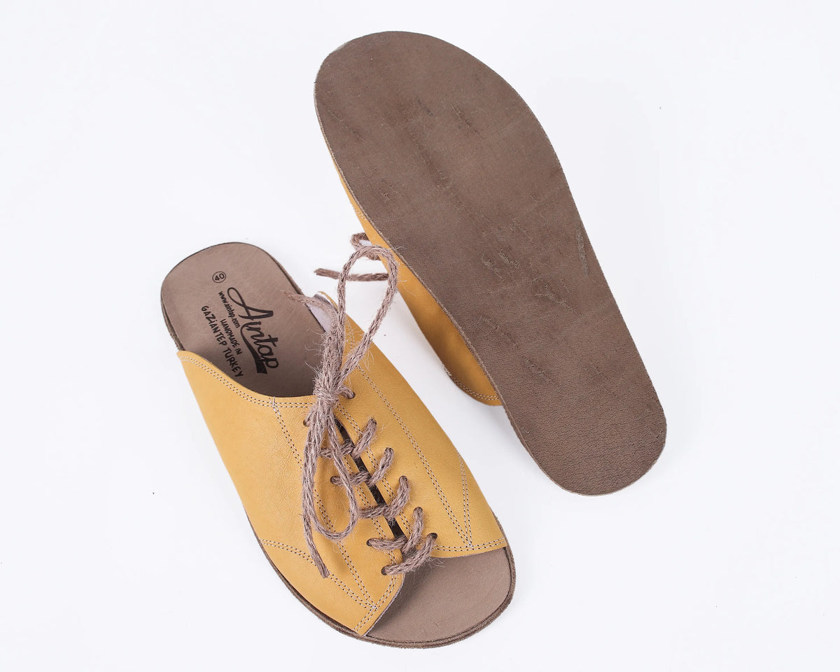Smooth Barefoot Laces Sandals Shoes – Classic Sole — Leather Sole – Yellow