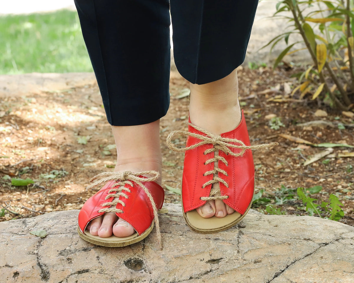 Smooth Barefoot Laces Sandals Shoes – Classic Sole — Leather Sole – Red