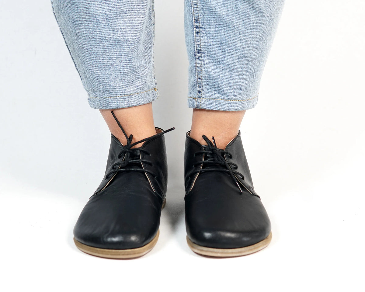 Smooth Barefoot Bootie Laces Shoes – Classic Sole — Leather Sole – Black