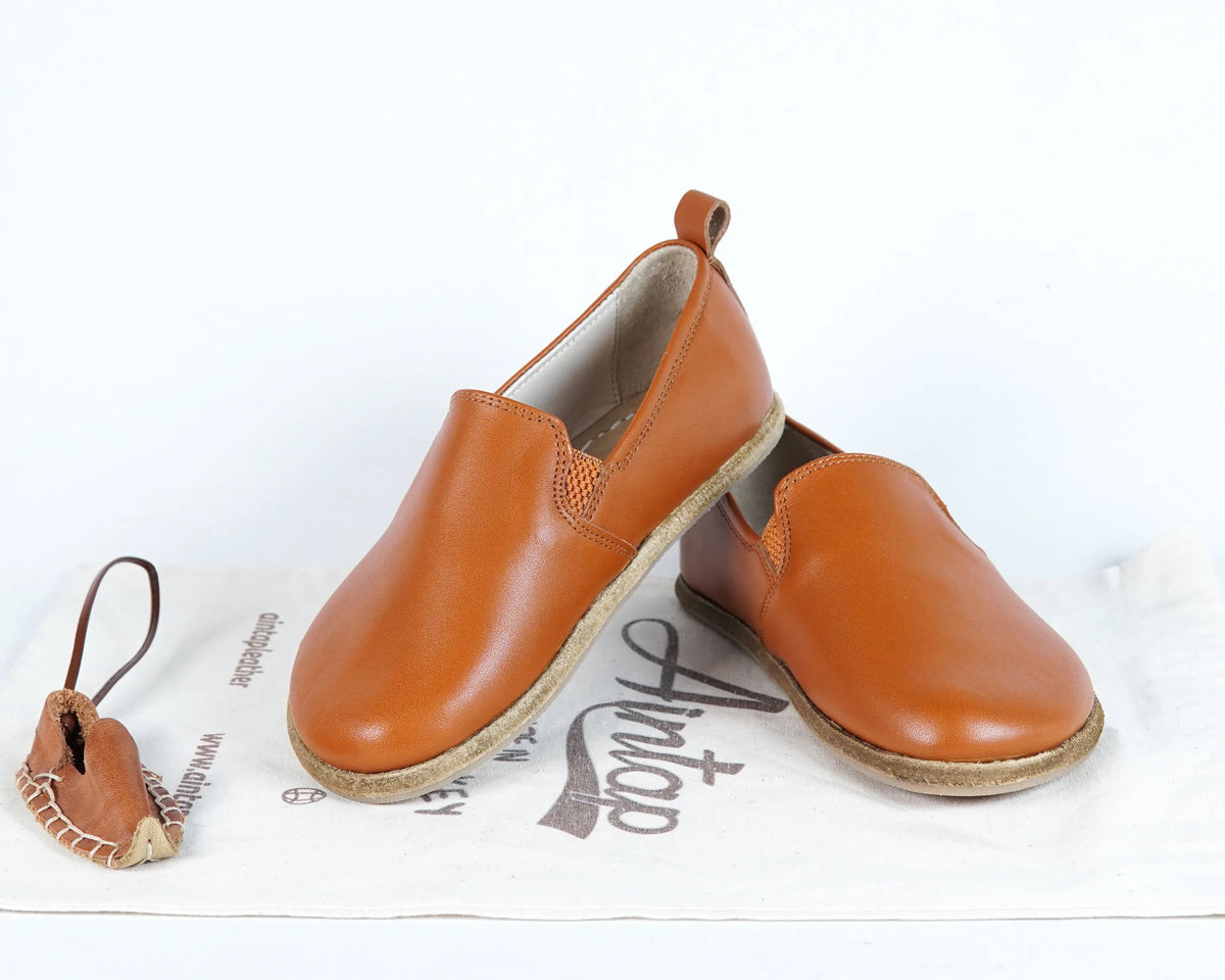 Smooth Barefoot Ballet Shoes – Classic Sole — Leather Sole – Tan