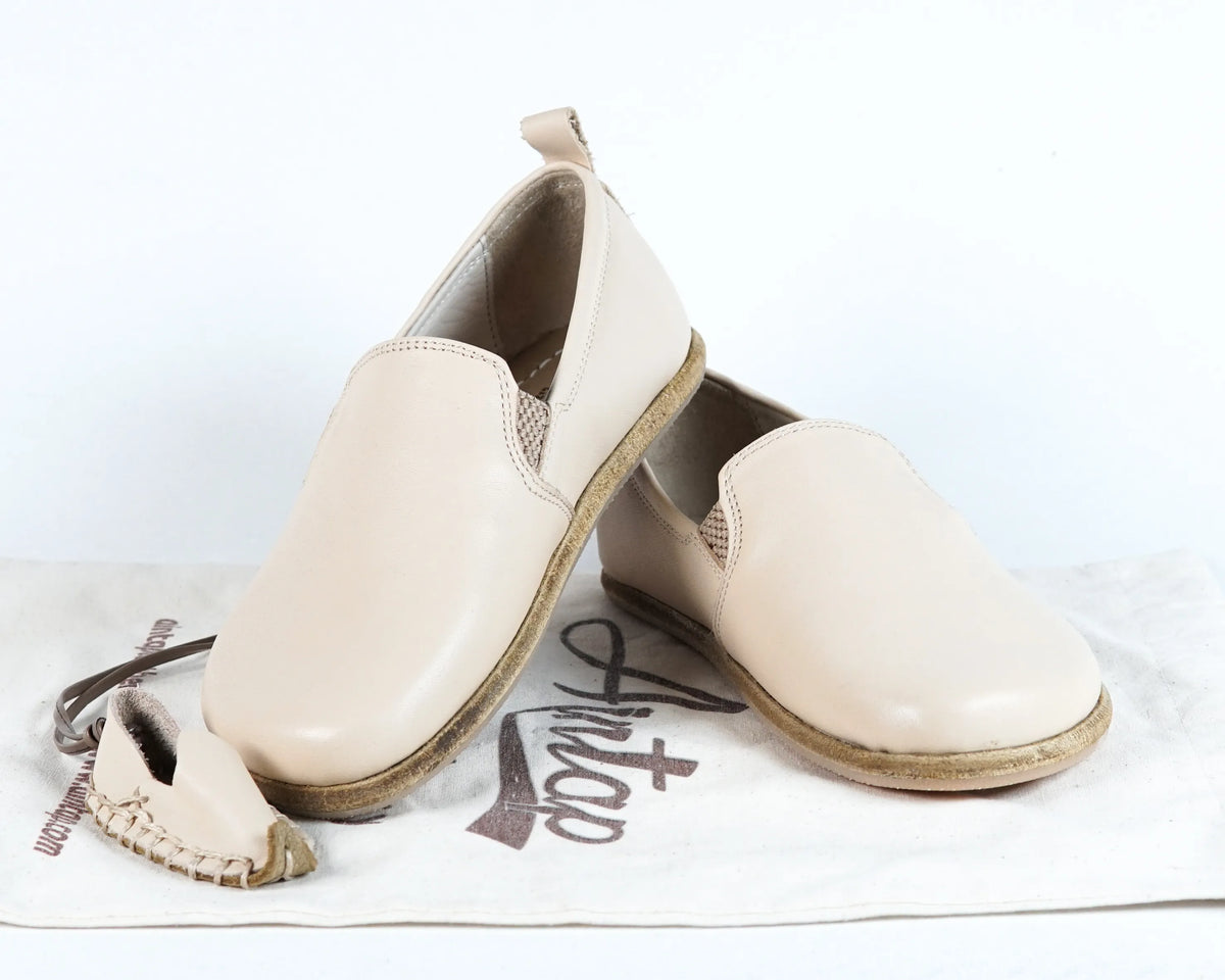 Smooth Barefoot Ballet Shoes – Classic Sole — Leather Sole – Cream