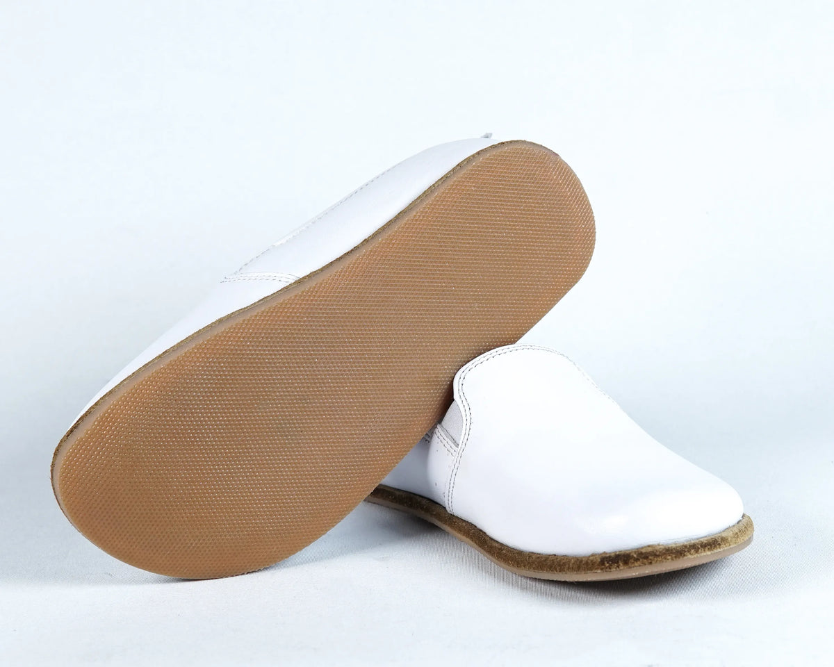 Smooth Barefoot Ballet Shoes – Classic Sole — Leather Sole – White