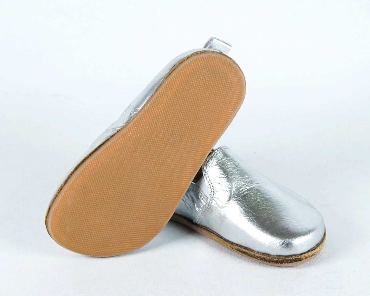 Bright Barefoot Ballet Shoes – Classic Sole — Leather Sole – Silver