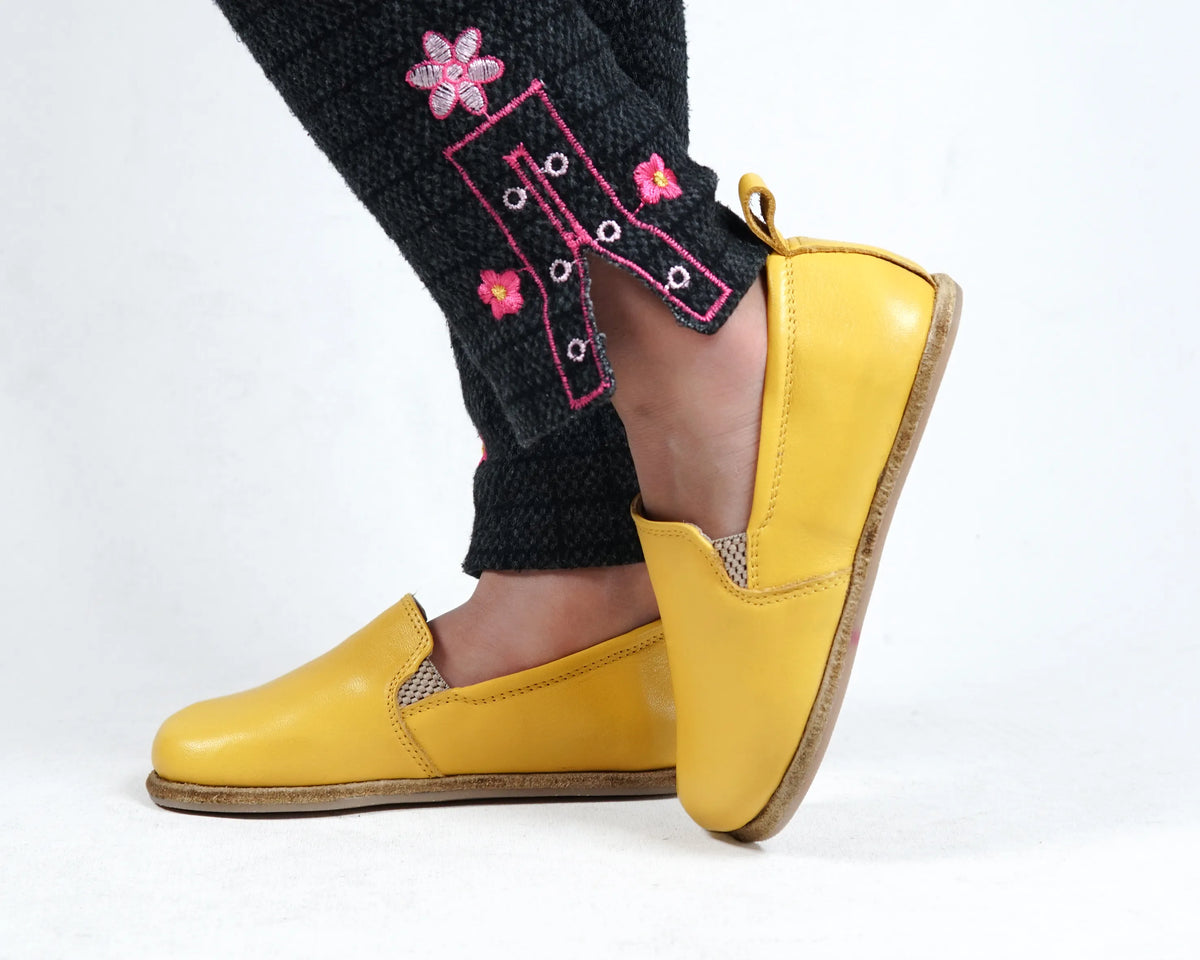 Smooth Barefoot Ballet Shoes – Classic Sole — Leather Sole – Yellow