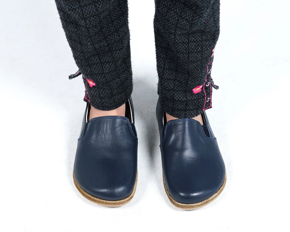 Smooth Barefoot Ballet Shoes – Classic Sole — Leather Sole – Navy Blue