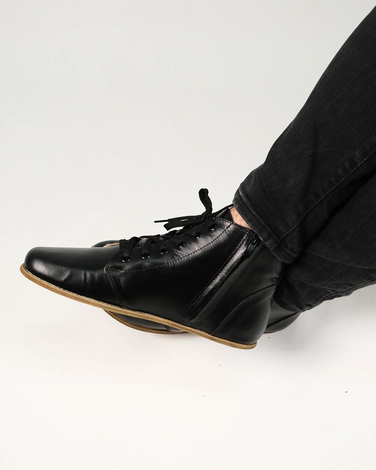 Smooth Barefoot Laces Short Boots Shoes – Classic Sole — Leather Sole – Black