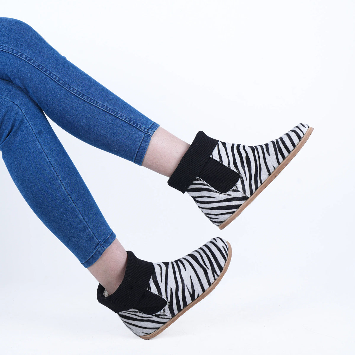 Hair Barefoot Socks Chelsea Shoes – Eva Outsole – Zebra