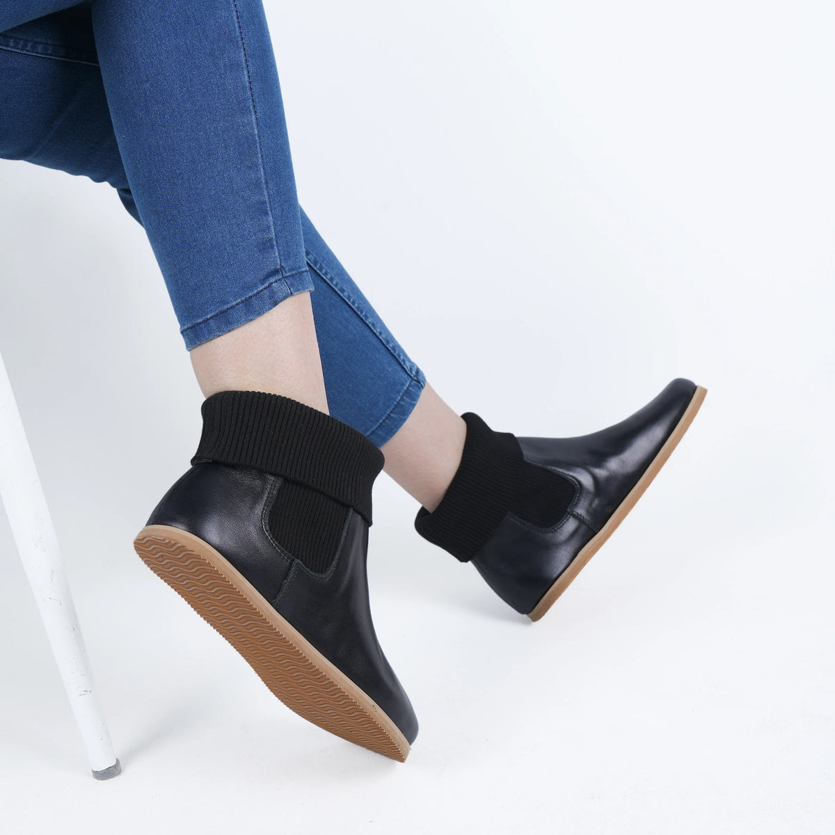 Smooth Barefoot Socks Chelsea Shoes – Eva Outsole – Black