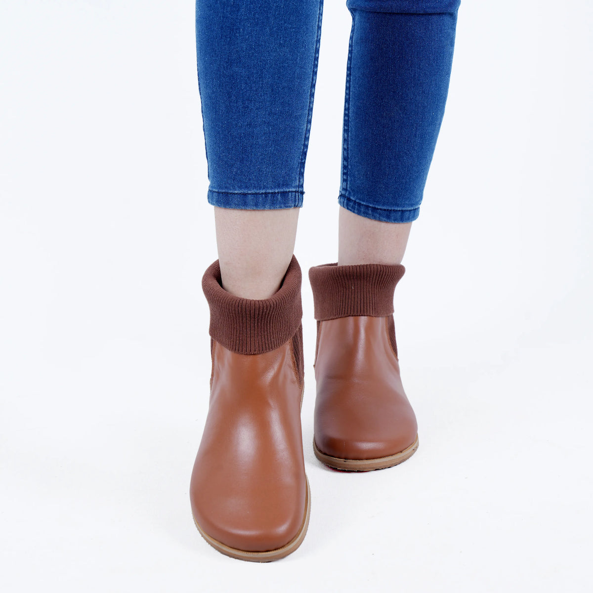 Smooth Barefoot Socks Chelsea Shoes – Eva Outsole – Tan