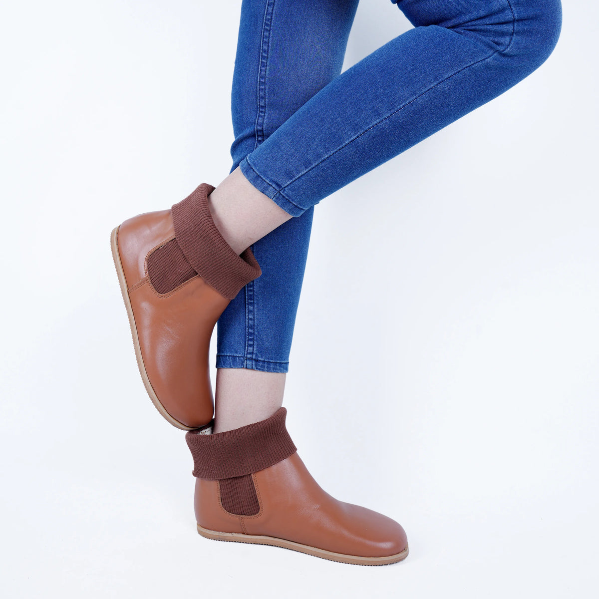 Smooth Barefoot Socks Chelsea Shoes – Eva Outsole – Tan