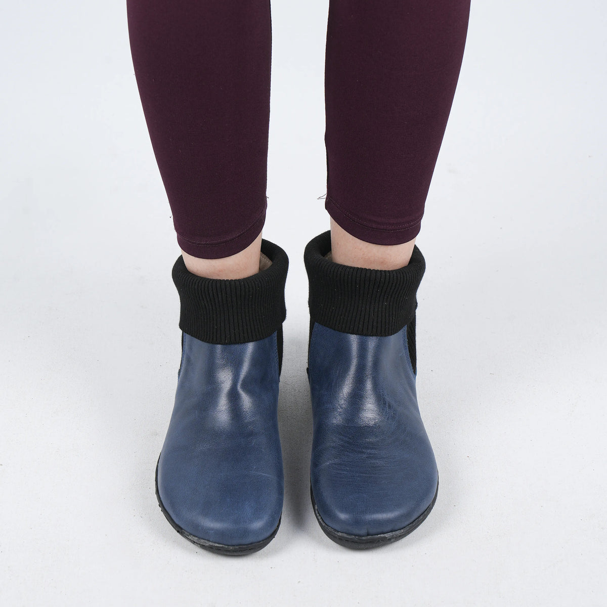 Crazy Barefoot Socks Chelsea Shoes – 6mm Rubber Sole – Navy Blue