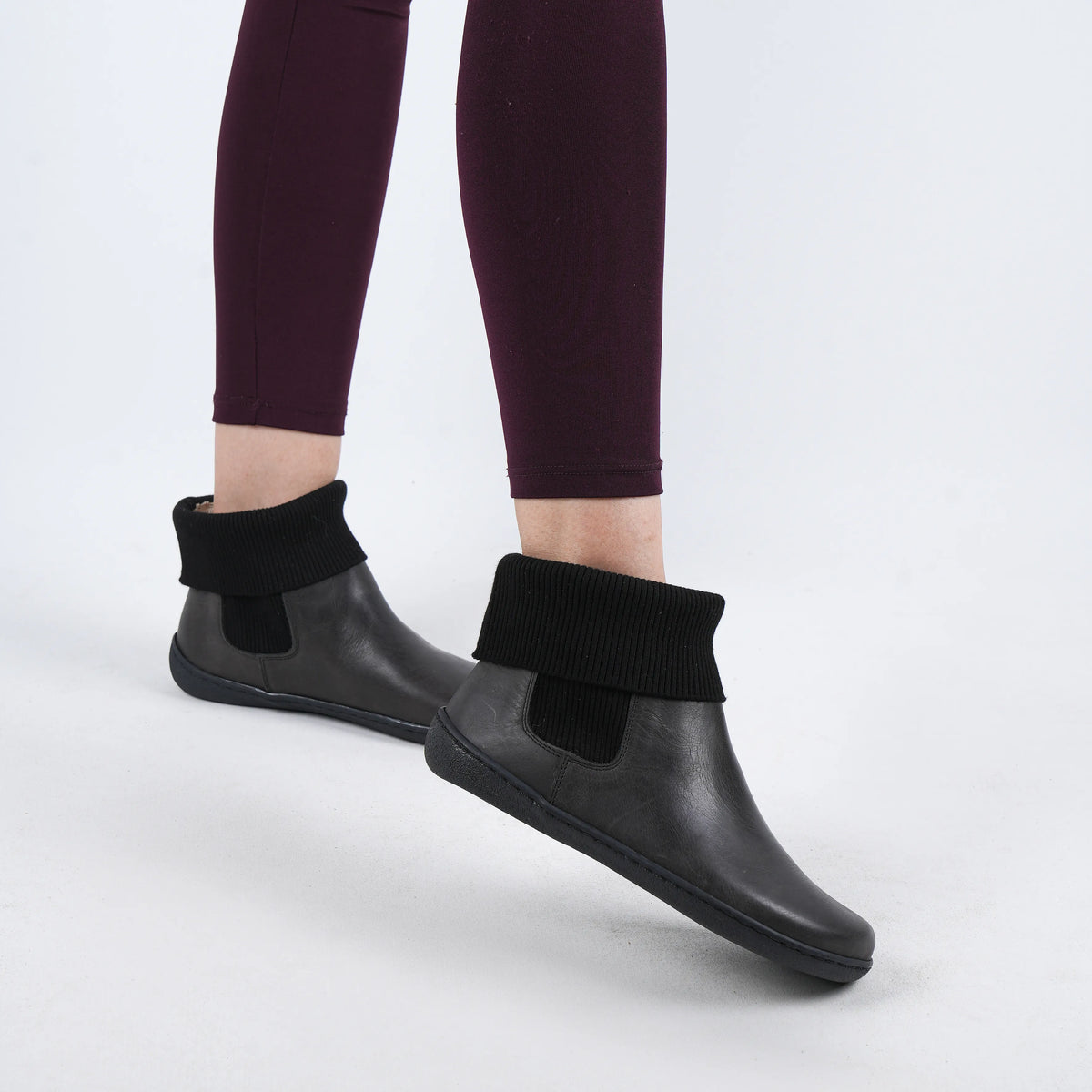 Crazy Barefoot Socks Chelsea Shoes – 6mm Rubber Sole – Black