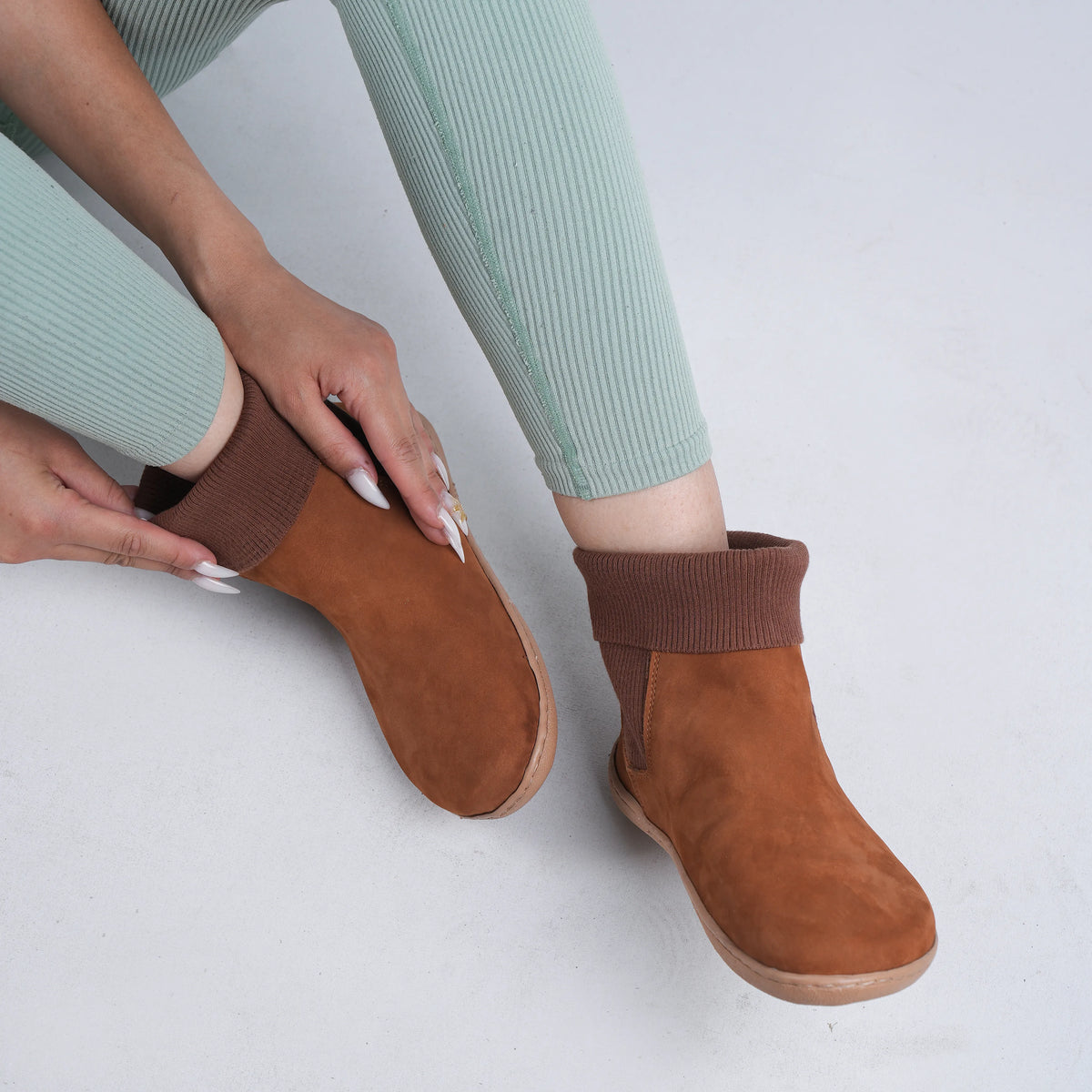 Nubuck Barefoot Socks Chelsea Shoes – 6mm Rubber Sole – Tan