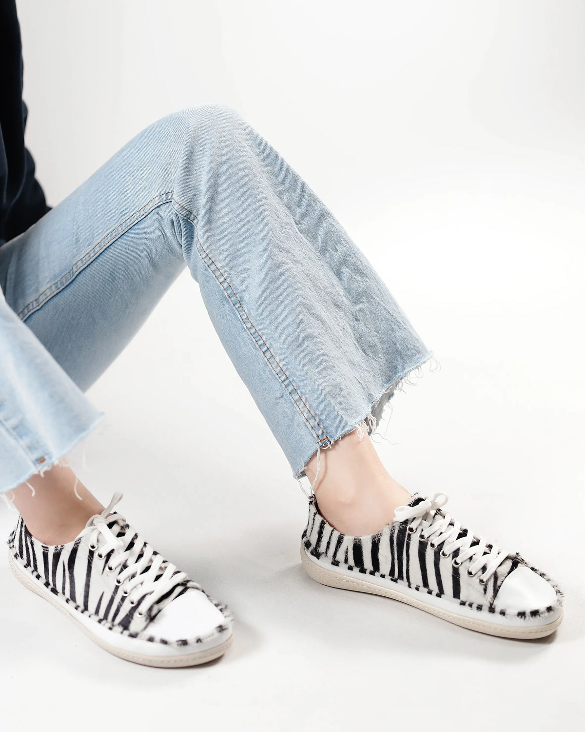 Hair Barefoot Converse Shoes – 6mm Rubber Sole – Zebra