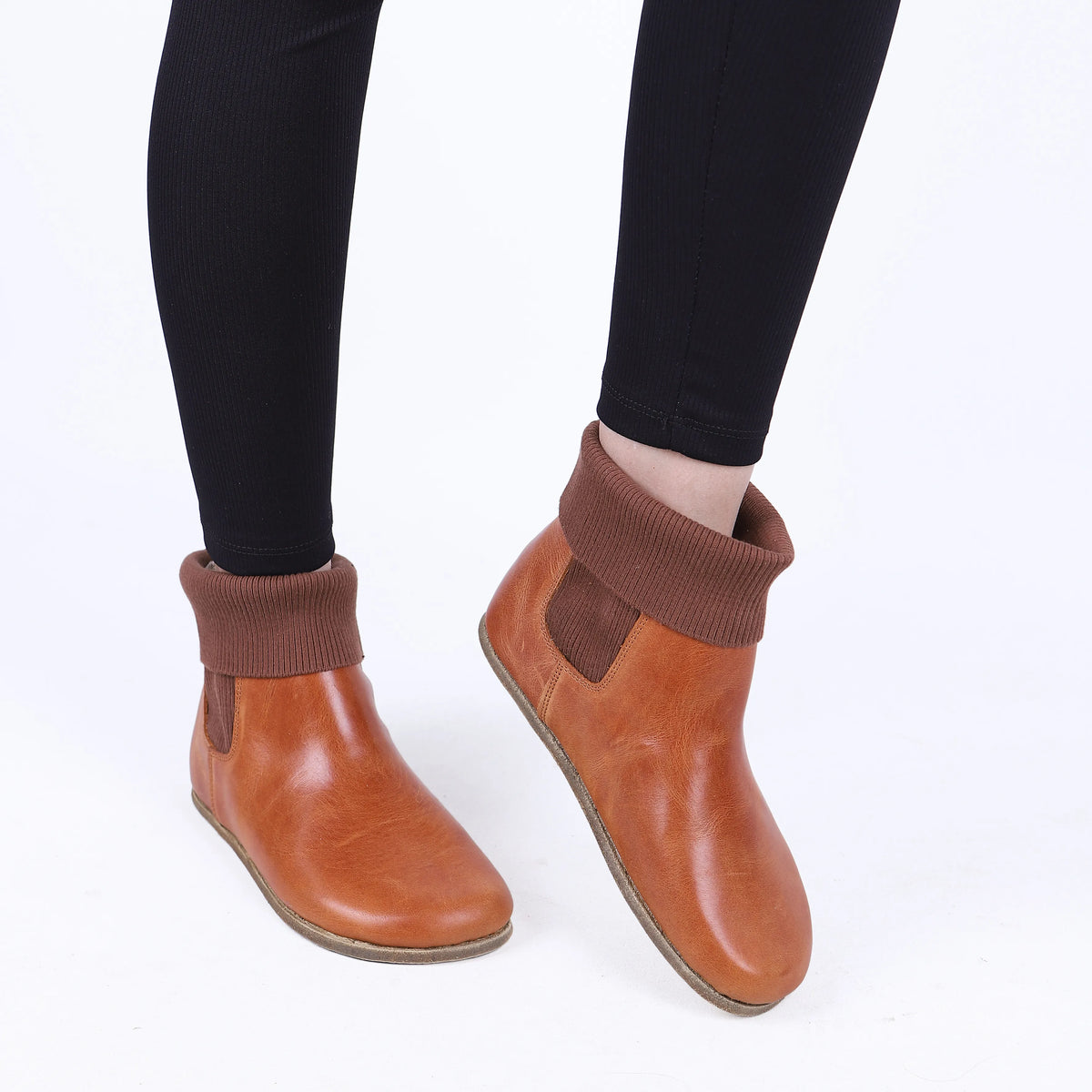 Crazy Barefoot Socks Chelsea Shoes – Classic Sole — Leather Sole – Honey Camel