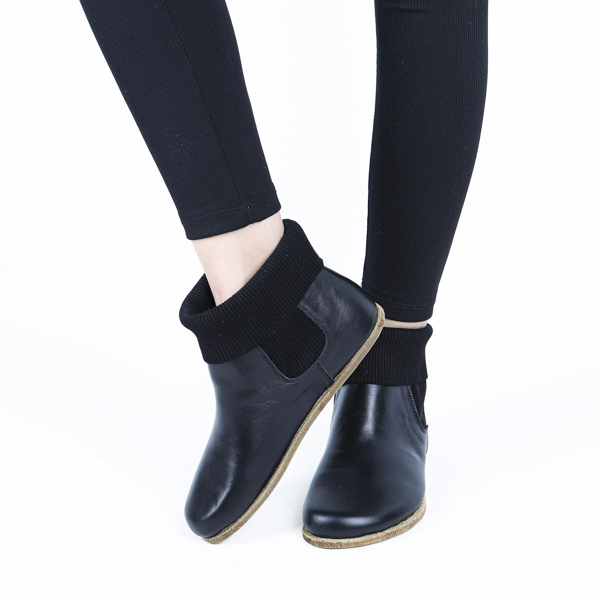 Smooth Barefoot Socks Chelsea Shoes – Classic Sole — Leather Sole – Black