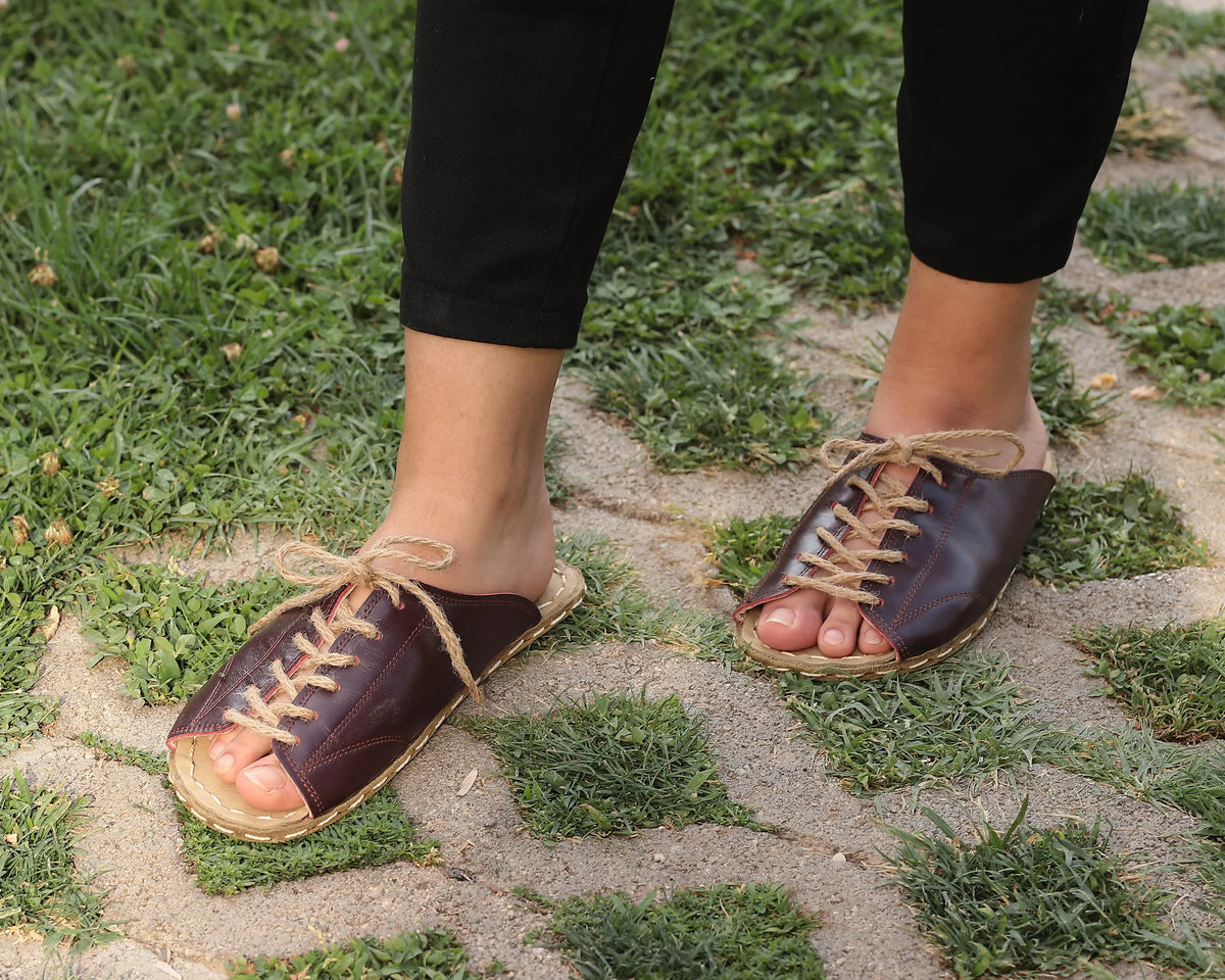 Smooth Barefoot Laces Sandals Shoes — Leather Sole – Burgundy