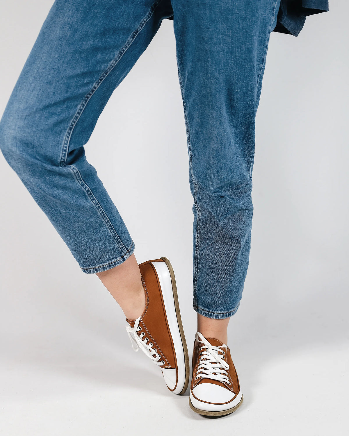 Nubuck Barefoot Converse Shoes – Classic Sole — Leather Sole – Tan