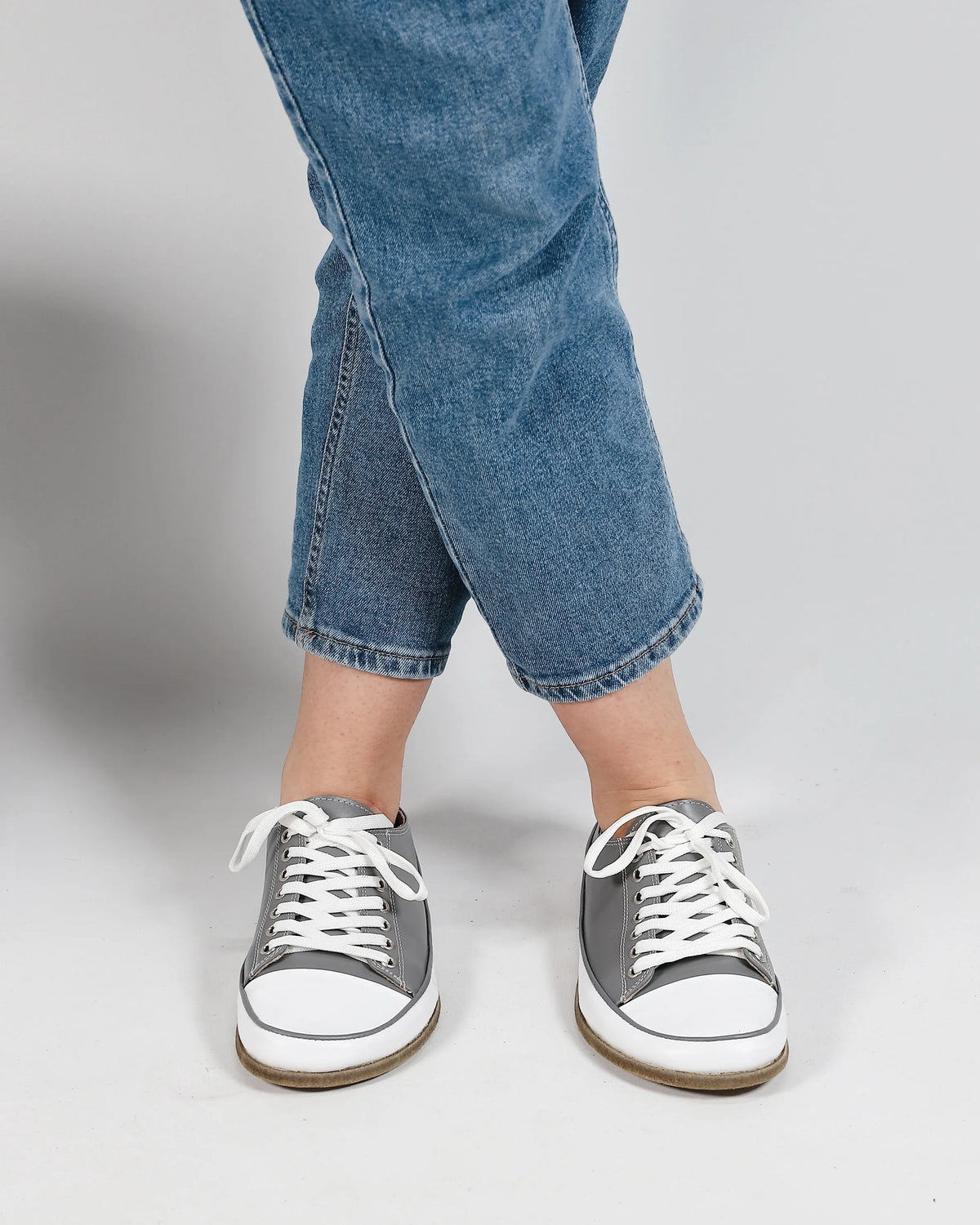 Smooth Barefoot Converse Shoes – Classic Sole — Leather Sole – Gray