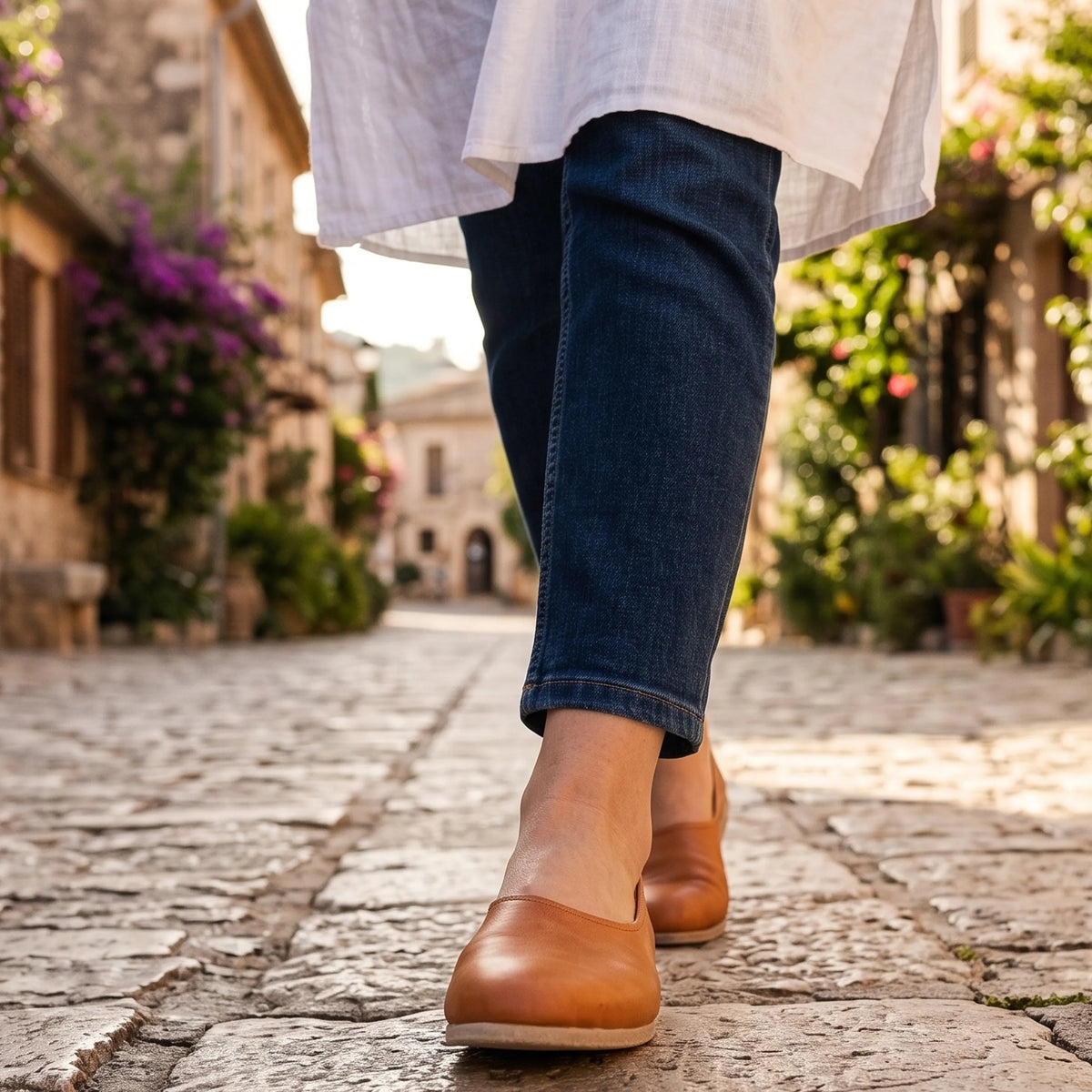 Crazy Barefoot Ballet Shoes – Classic Sole — Leather Sole – Honey Camel