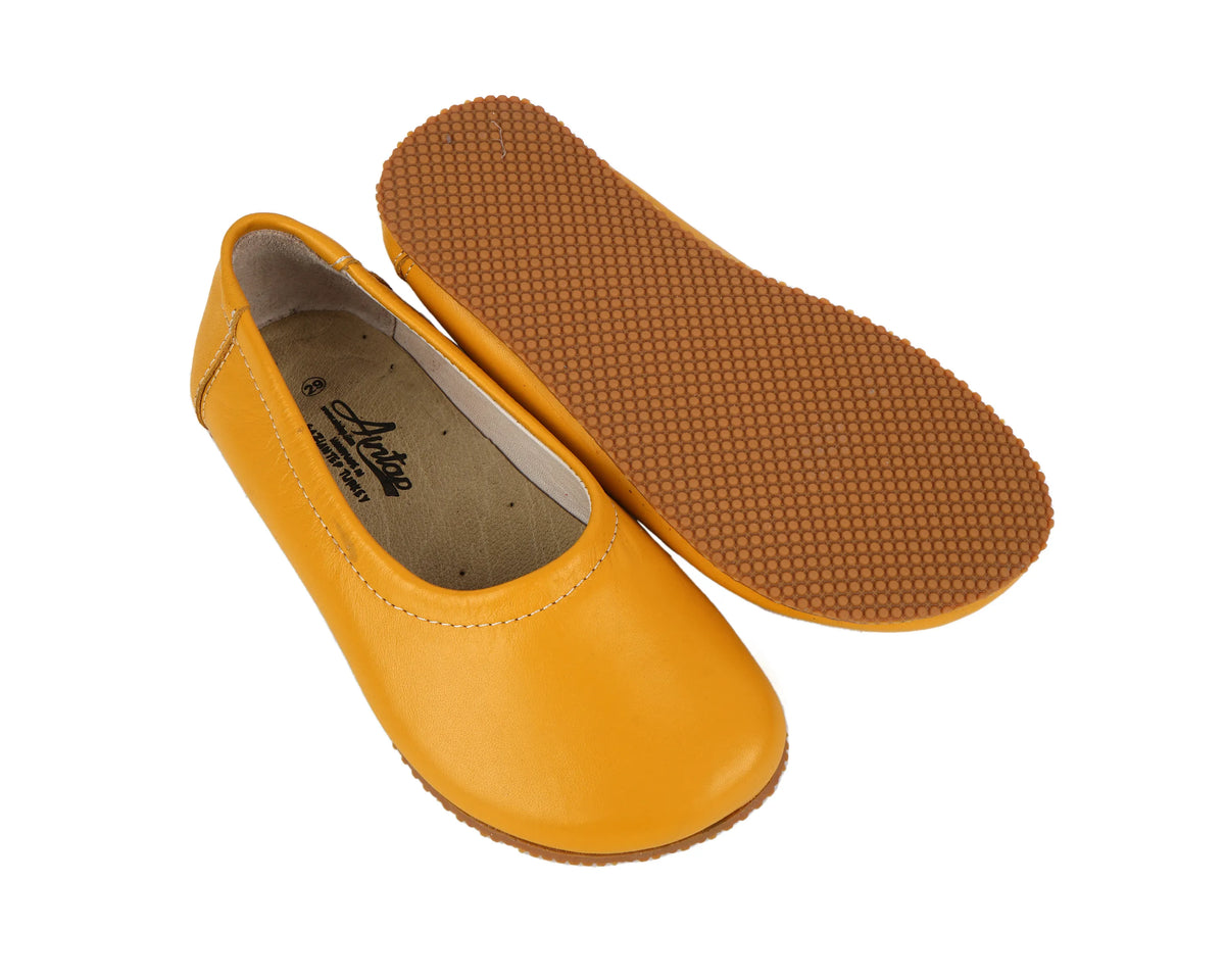 Smooth Barefoot Ballet Shoes – Rubber Sole – Mustard