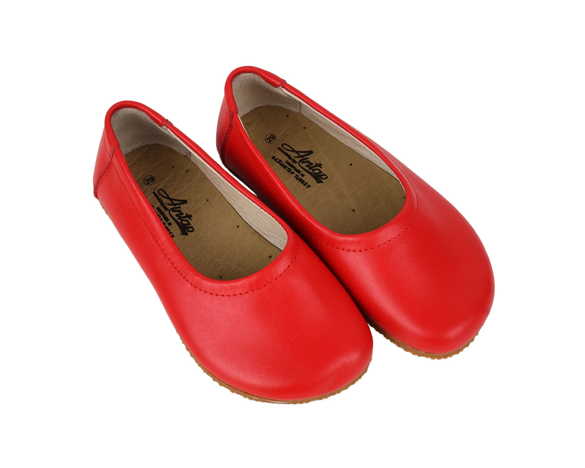 Smooth Barefoot Ballet Shoes – Rubber Sole – Red
