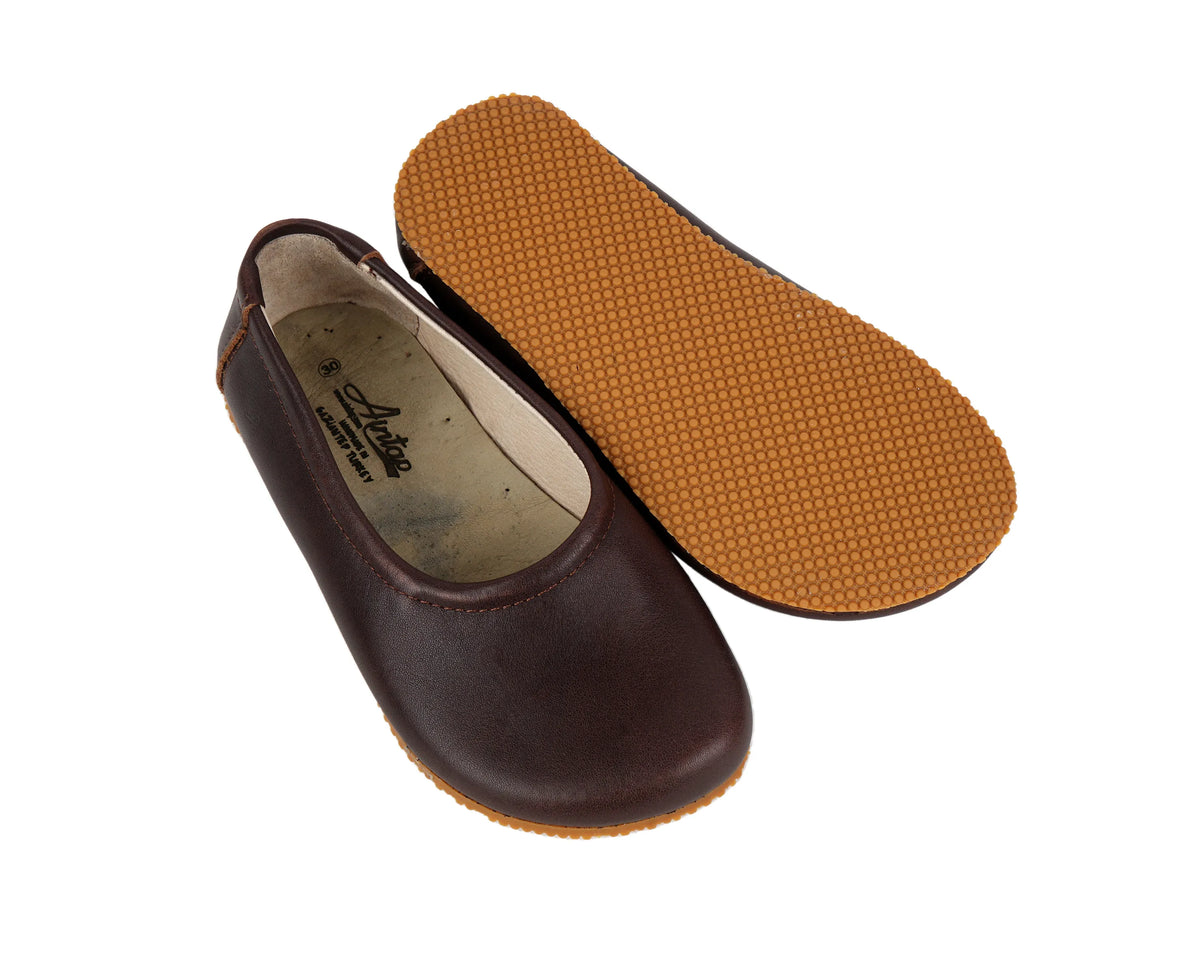 Smooth Barefoot Ballet Shoes – Rubber Sole – Dark Brown