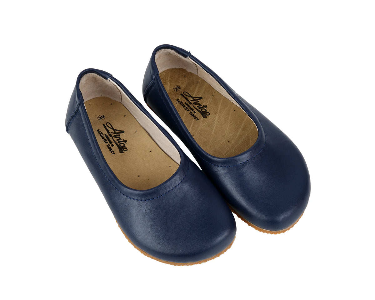 Smooth Barefoot Ballet Shoes – Rubber Sole – Navy Blue