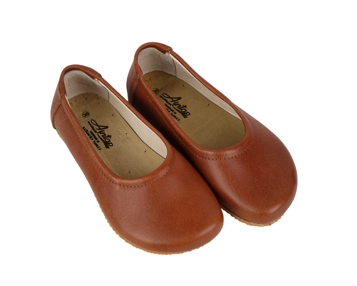 Smooth Barefoot Ballet Shoes – Rubber Sole – Brown