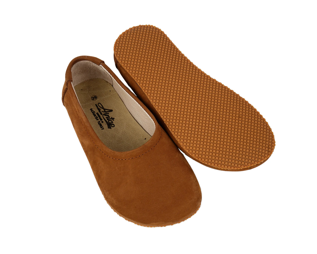 Nubuck Barefoot Ballet Shoes – Rubber Sole – Tan