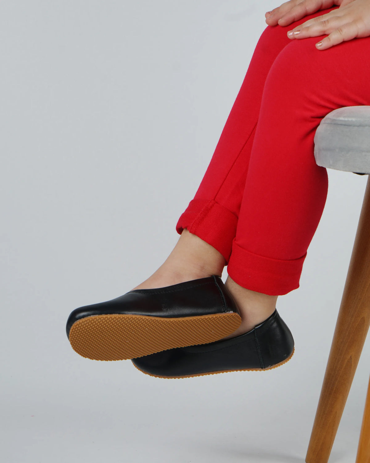 Smooth Barefoot Ballet Shoes – Rubber Sole – Black