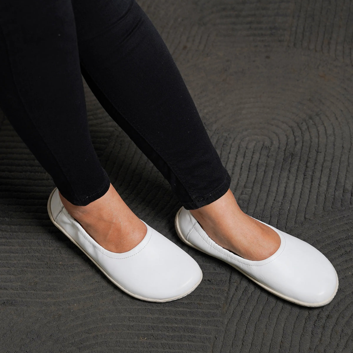 Smooth Barefoot Ballet Shoes –6 mm Rubber Sole – White