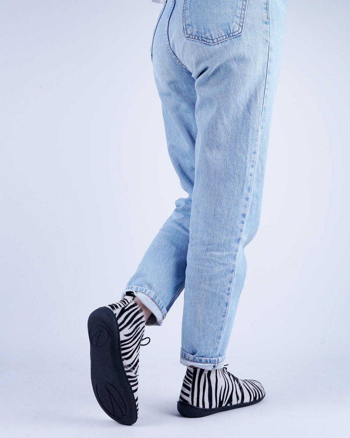 Hair Barefoot Bootie Laces Shoes – 6 mm Rubber Sole – Zebra