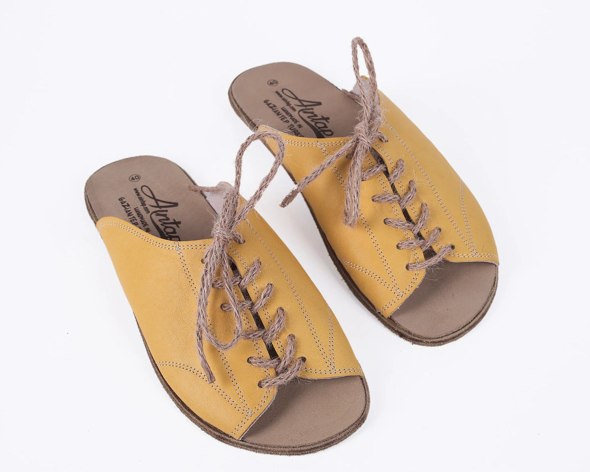 Smooth Barefoot Laces Sandals Shoes – Classic Sole — Leather Sole – Yellow