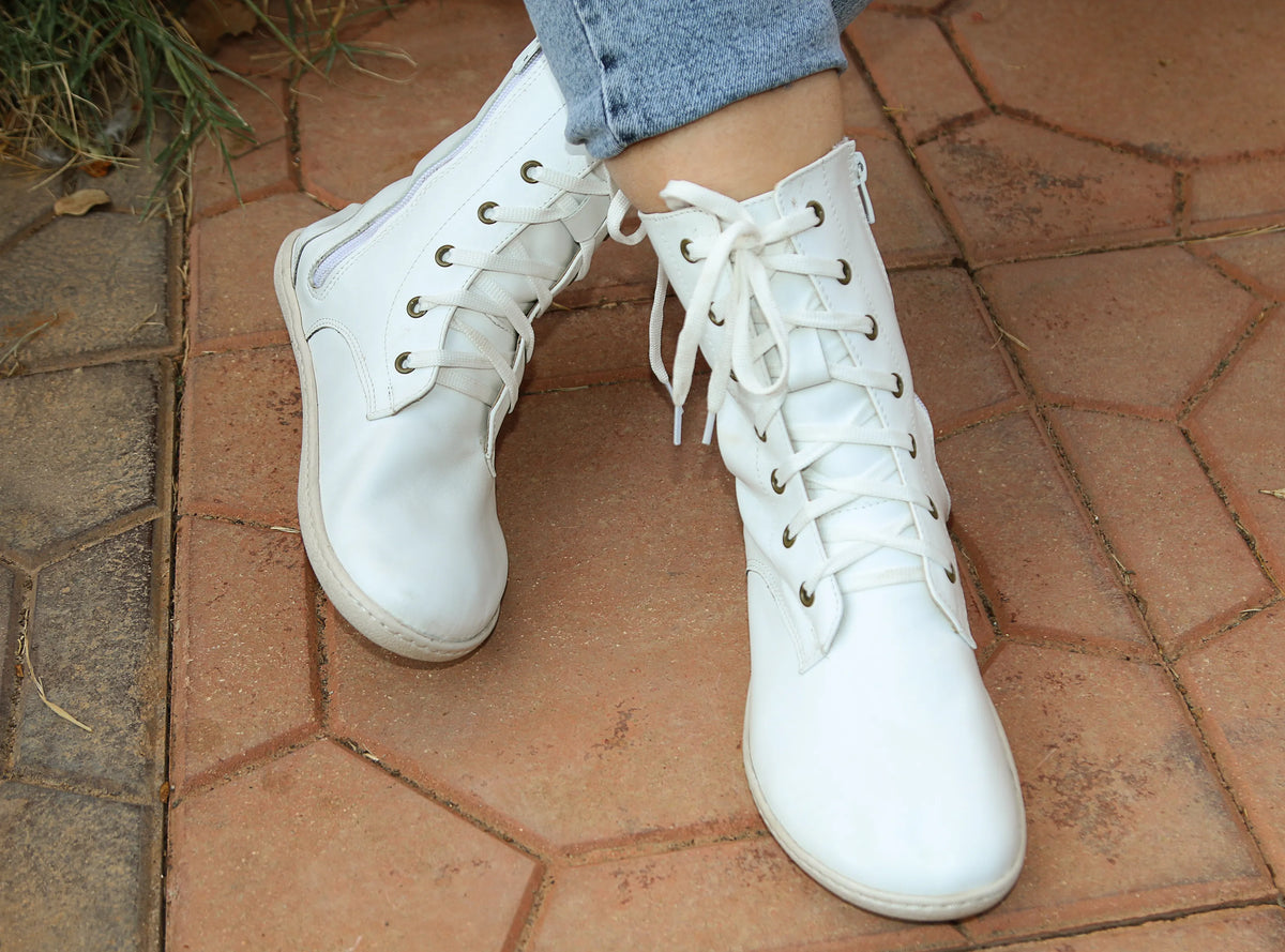 Smooth Barefoot Long Boots Shoes – 6mm Rubber Sole – White