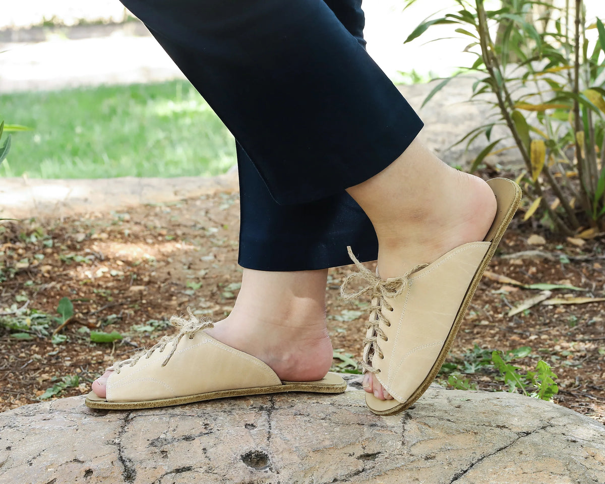 Nubuck Barefoot Laces Sandals Shoes – Classic Sole — Leather Sole – Cream