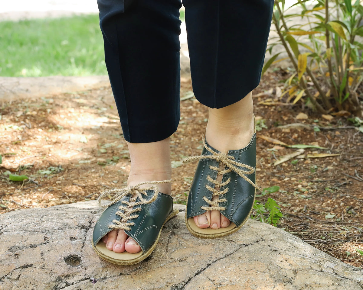 Smooth Barefoot Laces Sandals Shoes – Classic Sole — Leather Sole – Green