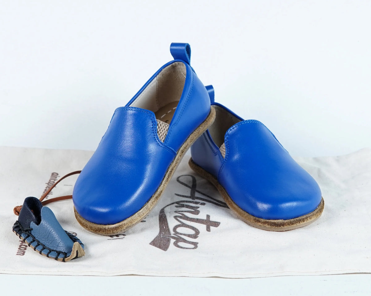 Smooth Barefoot Ballet Shoes – Classic Sole — Leather Sole – Bright Blue