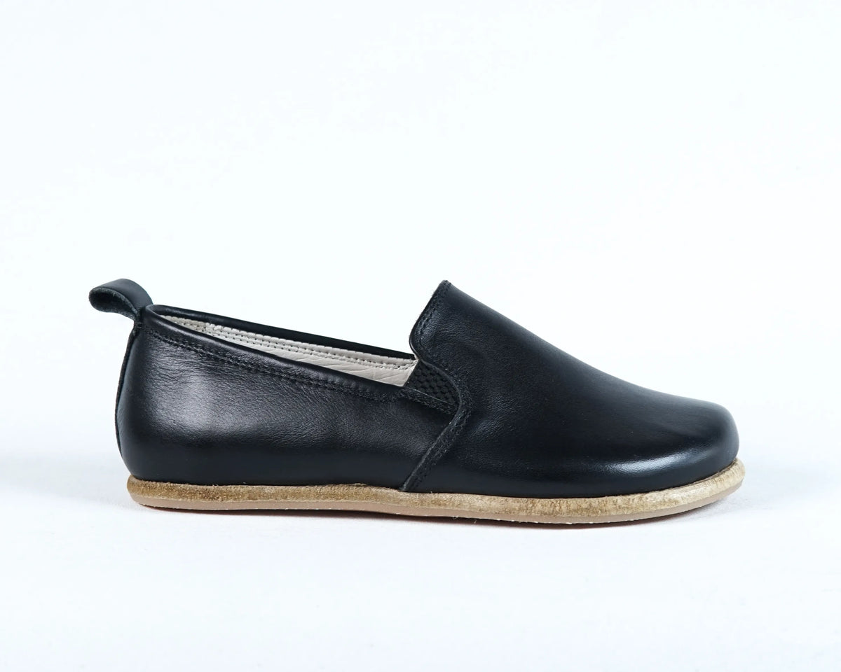 Smooth Barefoot Ballet Shoes – Classic Sole — Leather Sole – Black