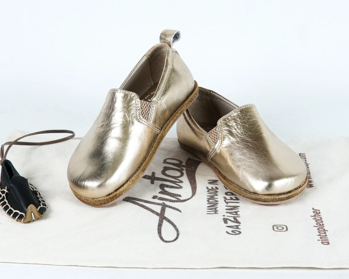 Bright Barefoot Ballet Shoes – Classic Sole — Leather Sole – Gold