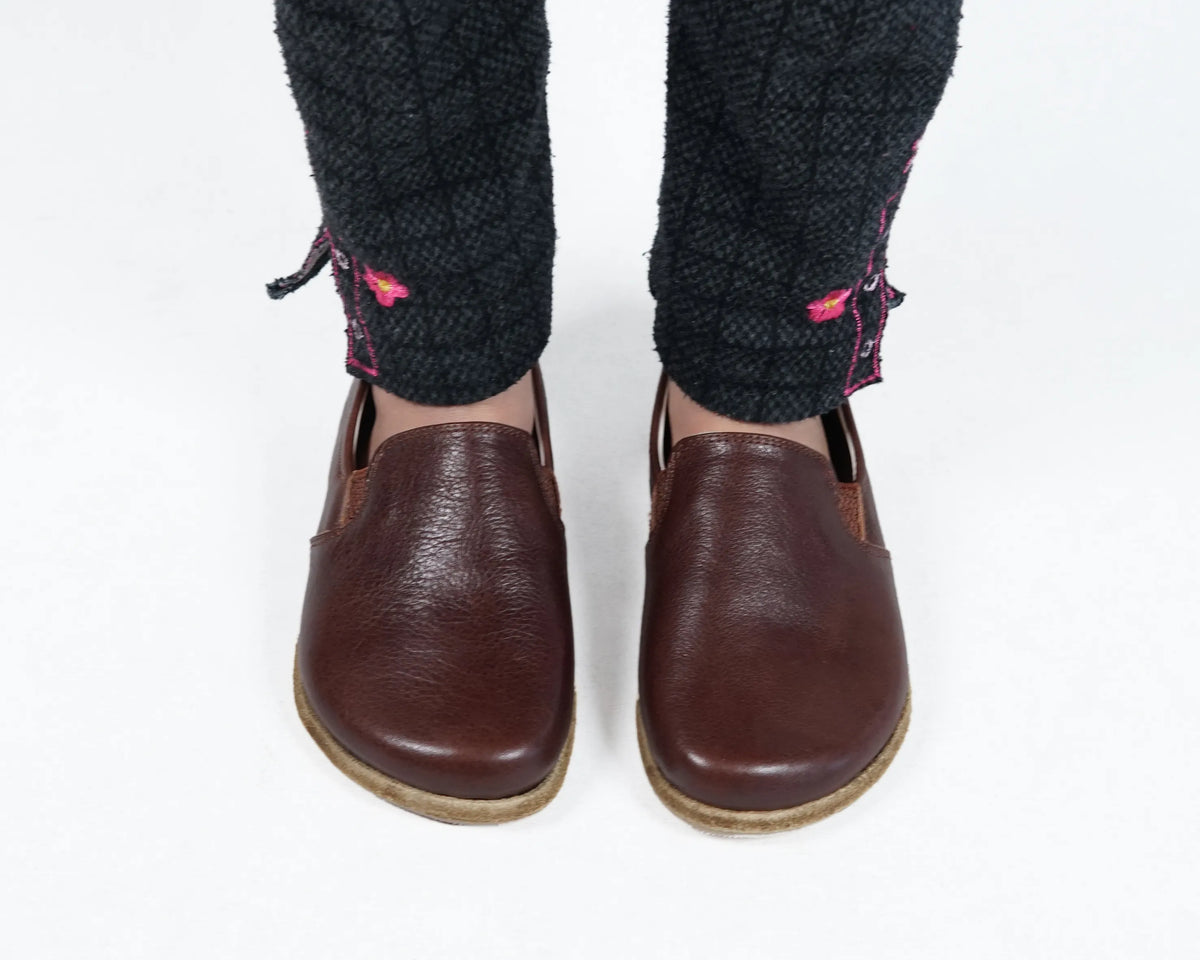 Smooth Barefoot Ballet Shoes – Classic Sole — Leather Sole – Dark Brown