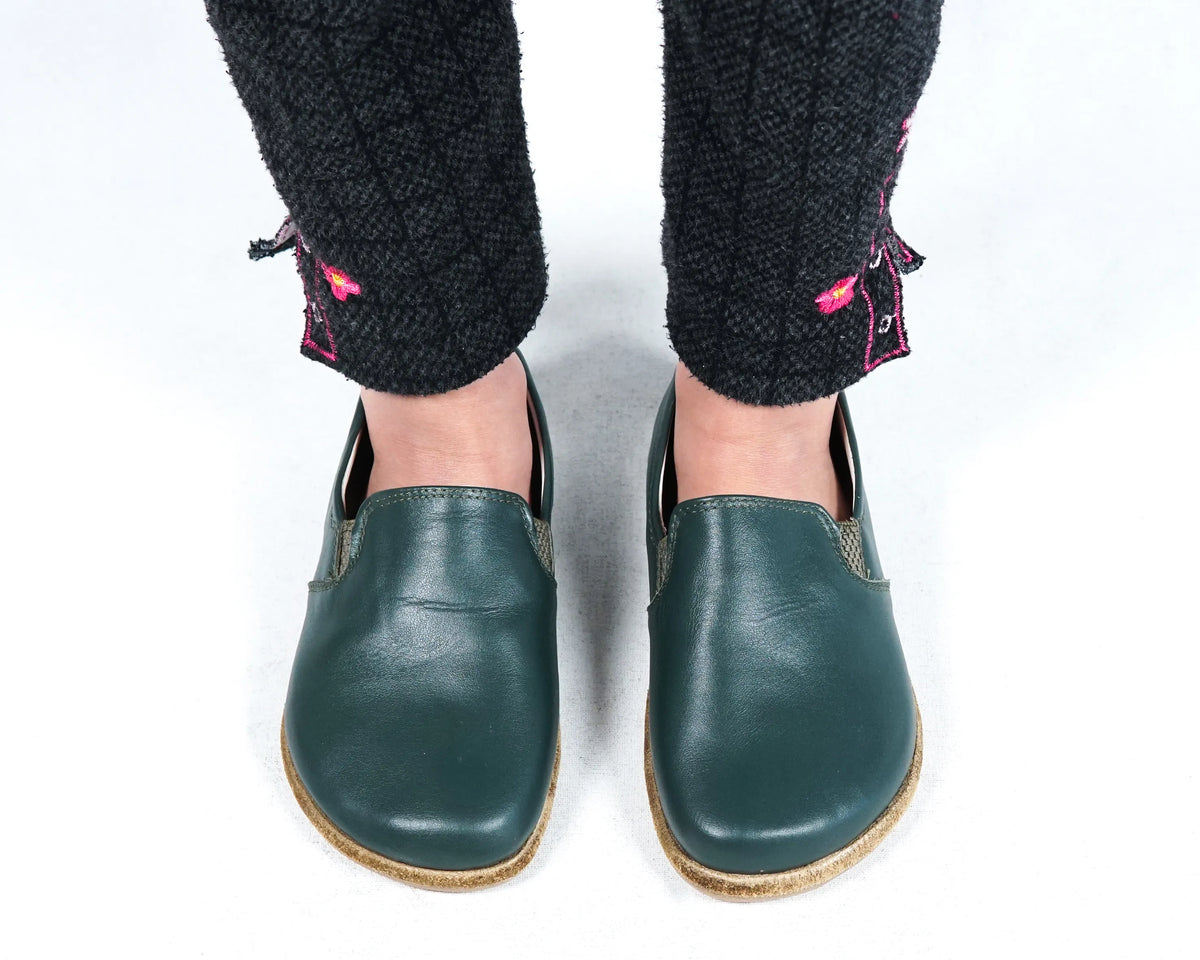 Smooth Barefoot Ballet Shoes – Classic Sole — Leather Sole – Green