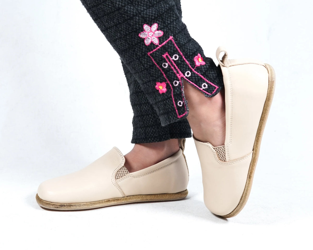 Smooth Barefoot Ballet Shoes – Classic Sole — Leather Sole – Cream