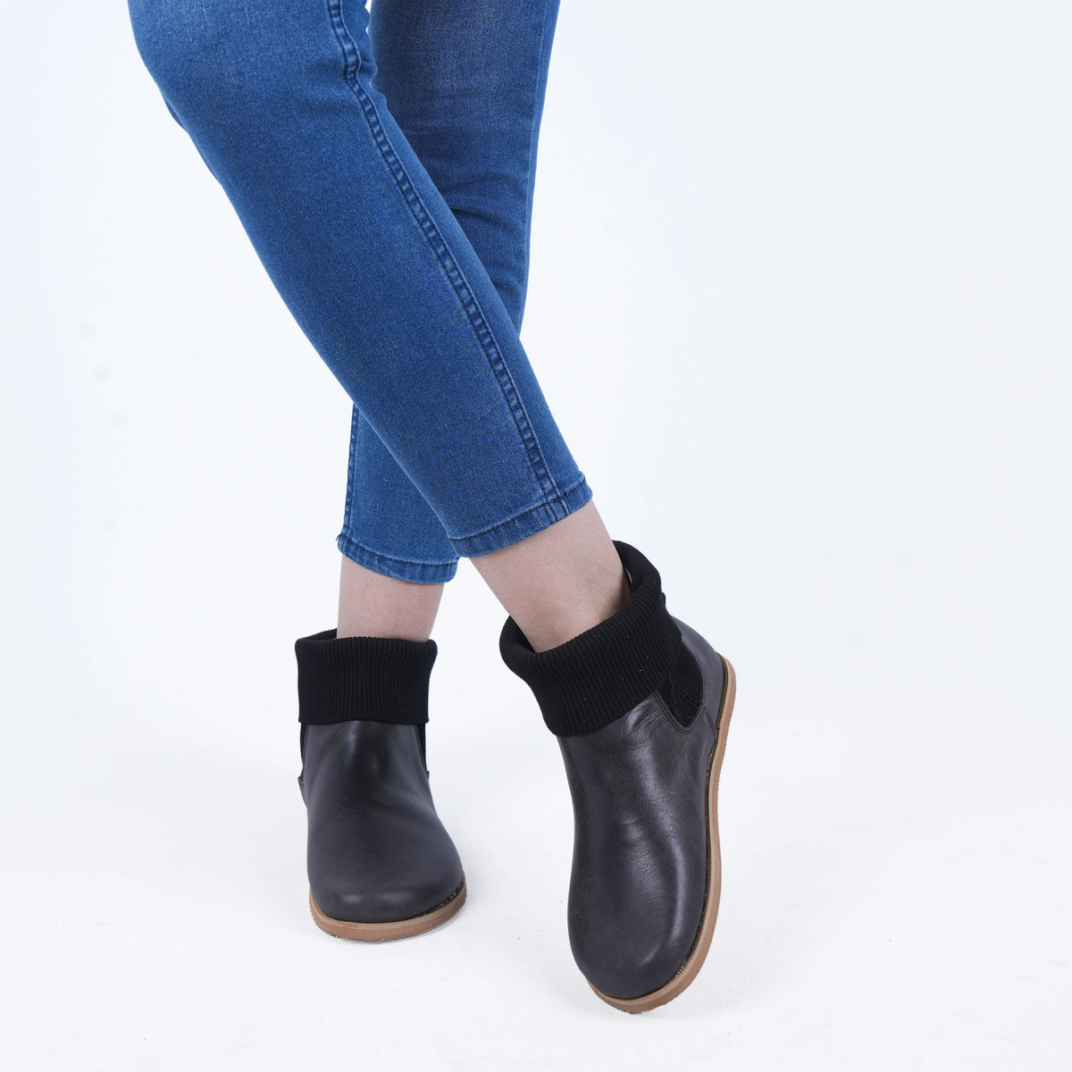Crazy Barefoot Socks Chelsea Shoes – Eva Outsole – Black