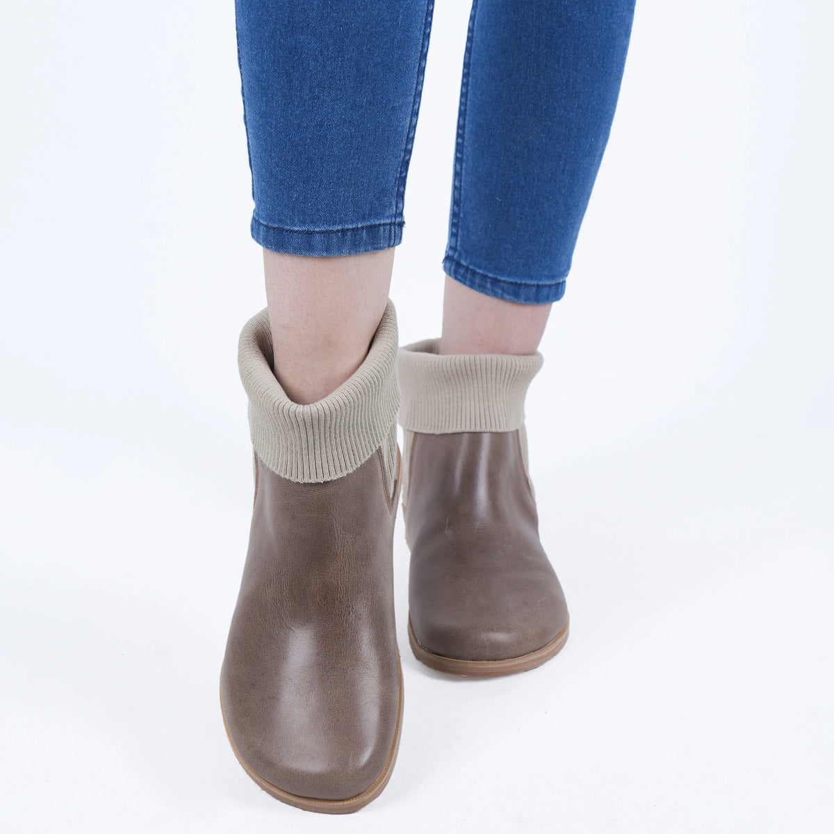 Crazy Barefoot Socks Chelsea Shoes – Eva Outsole – Beige Bizon