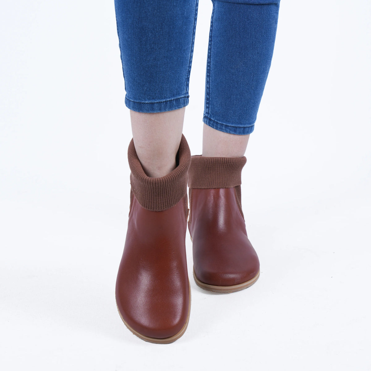 Smooth Barefoot Socks Chelsea Shoes – Eva Outsole – Brown