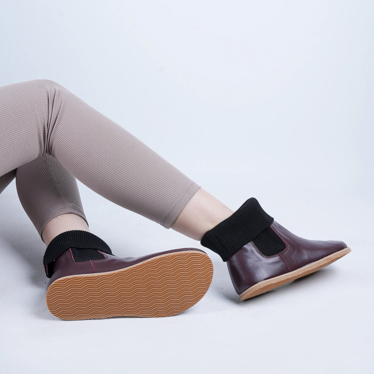 Smooth Barefoot Socks Chelsea Shoes – Eva Outsole – Burgundy