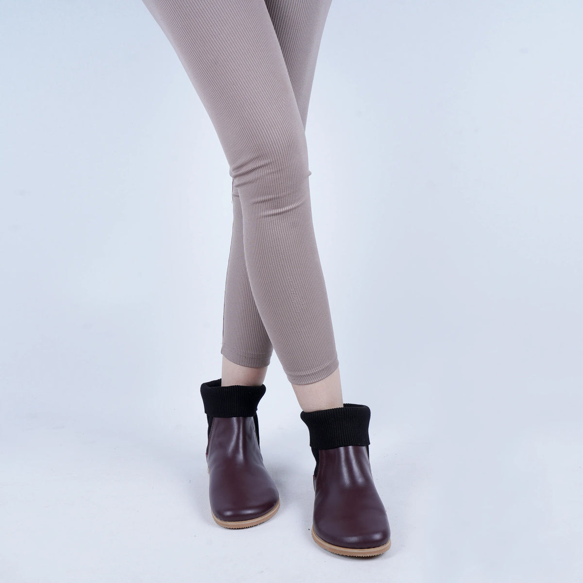 Smooth Barefoot Socks Chelsea Shoes – Eva Outsole – Burgundy