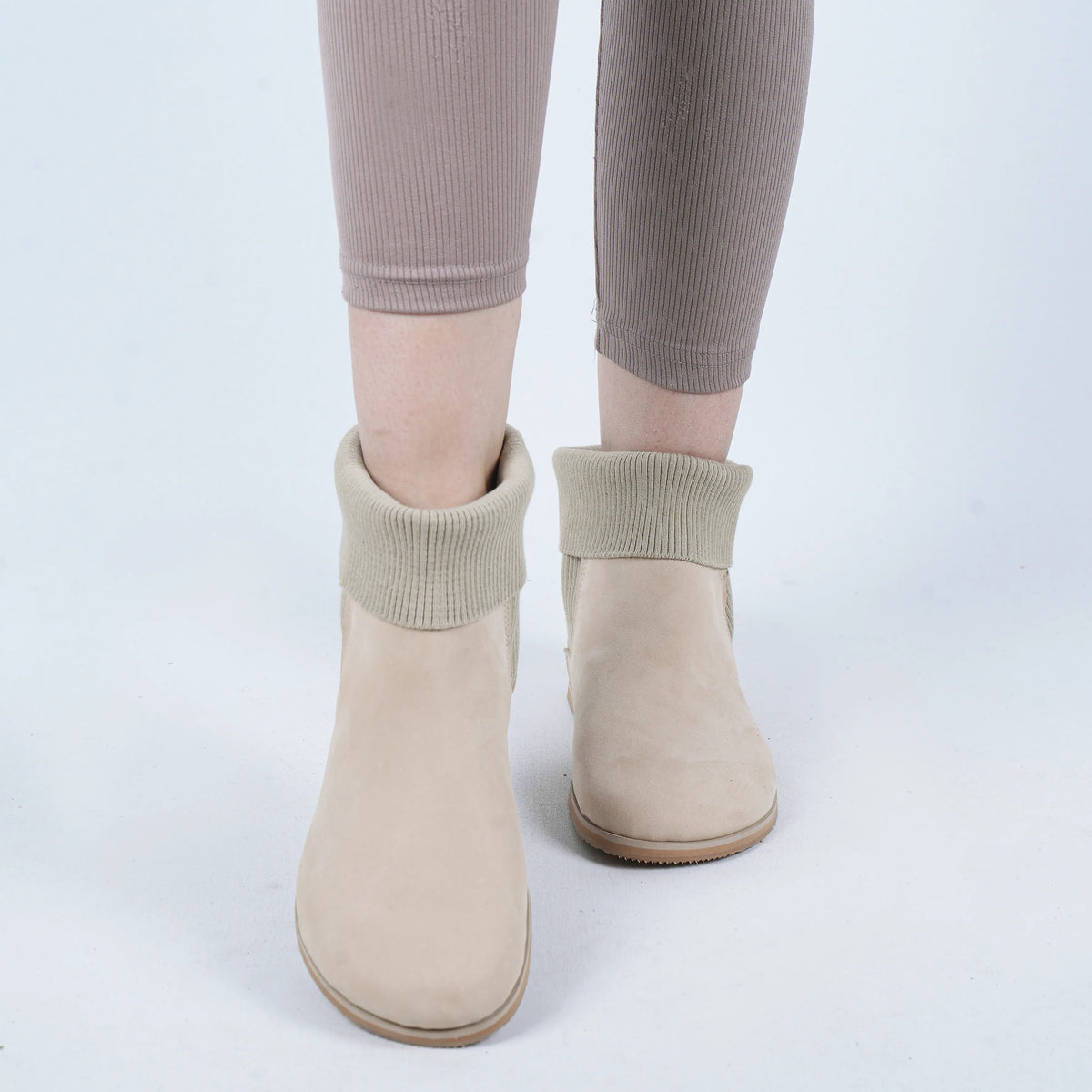 Nubuck Barefoot Socks Chelsea Shoes – Eva Outsole – Cream