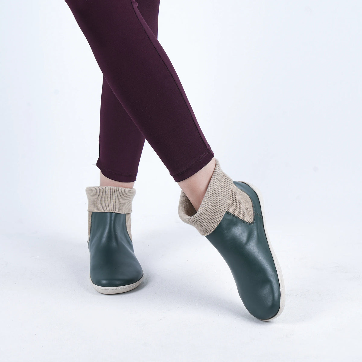 Smooth Barefoot Socks Chelsea Shoes – 6mm Rubber Sole – Green
